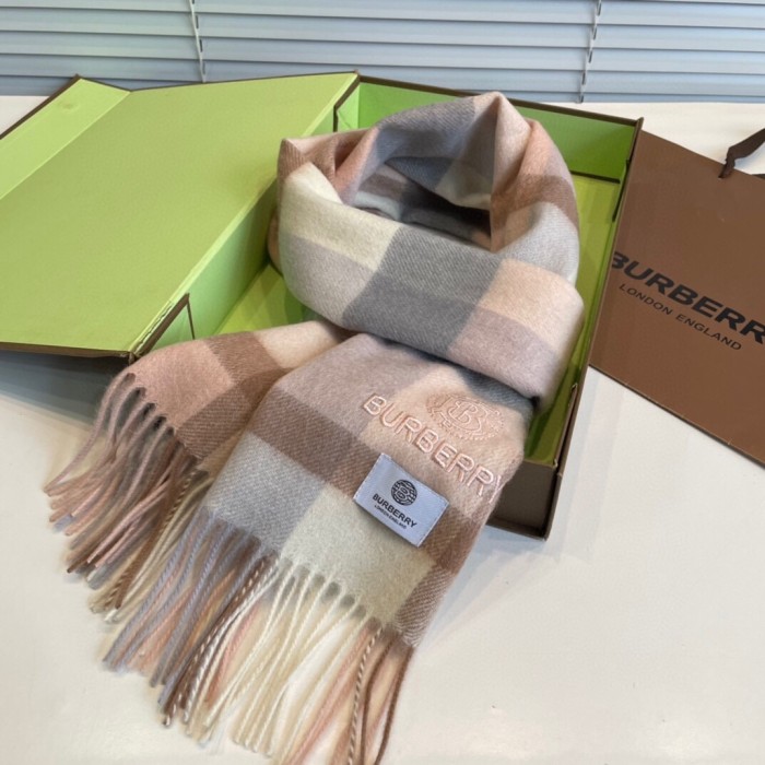 Streetwear Scarf BURBERRY 325946 size：32X200cm