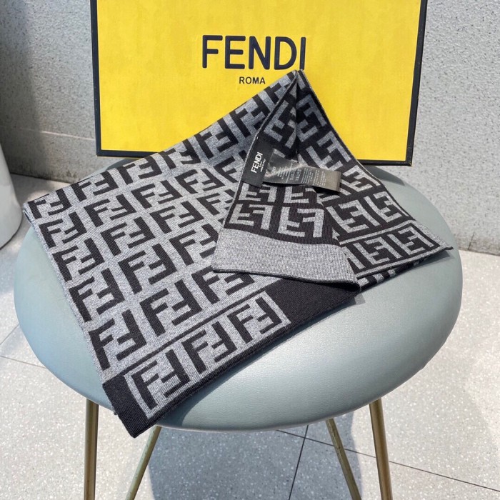 Streetwear Scarf FENDI 325949 SIZE:180*32cm