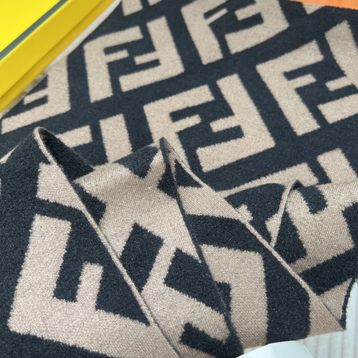 Streetwear Scarf FENDI 325918 SIZE:190*30cm