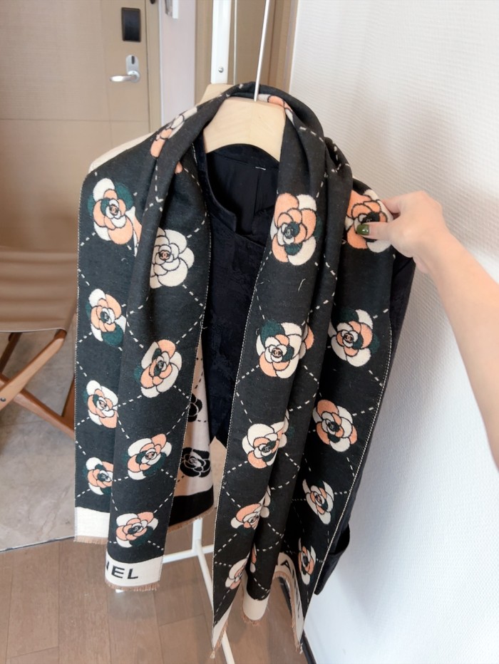 Streetwear Scarf CHANEL 325871