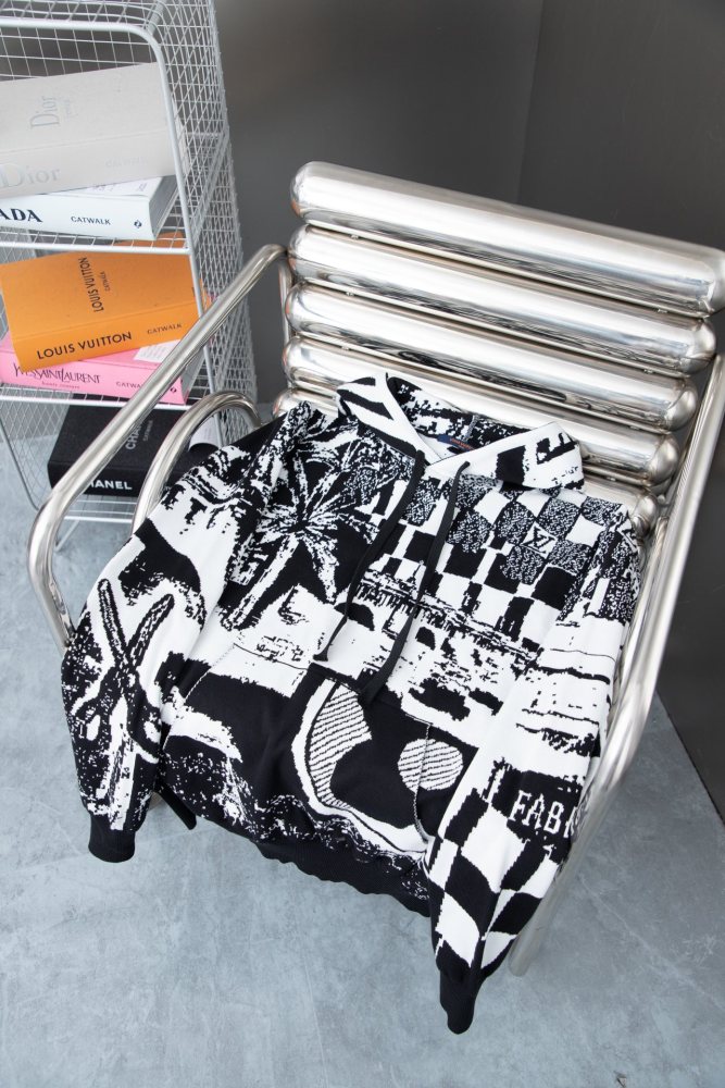 Clothes Louis Vuitton 1052