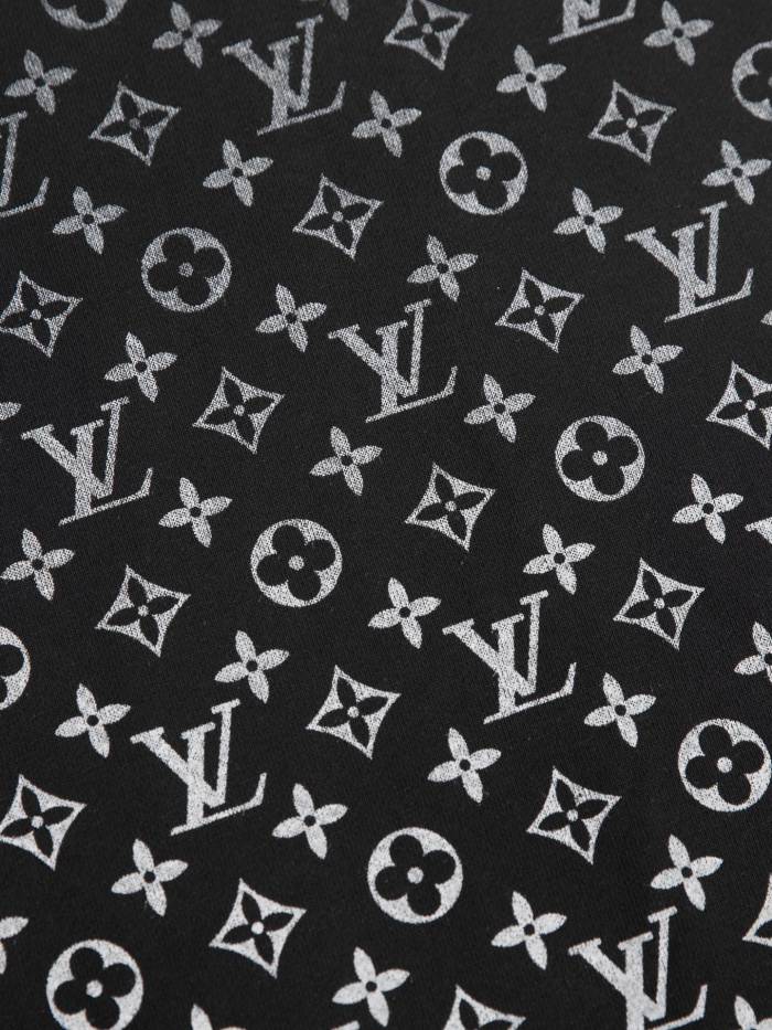 Clothes Louis Vuitton 1053