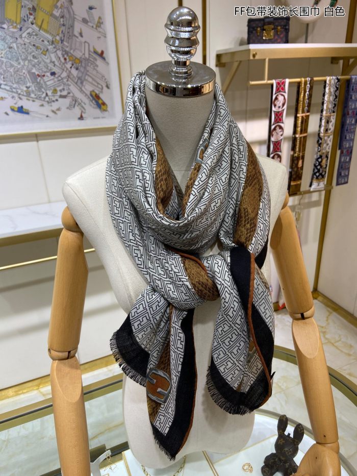 Streetwear Scarf FENDI 325666 SIZE：65*185cm
