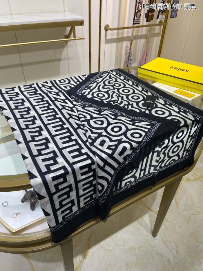 Streetwear Scarf FENDI 325671 SIZE:200*110cm