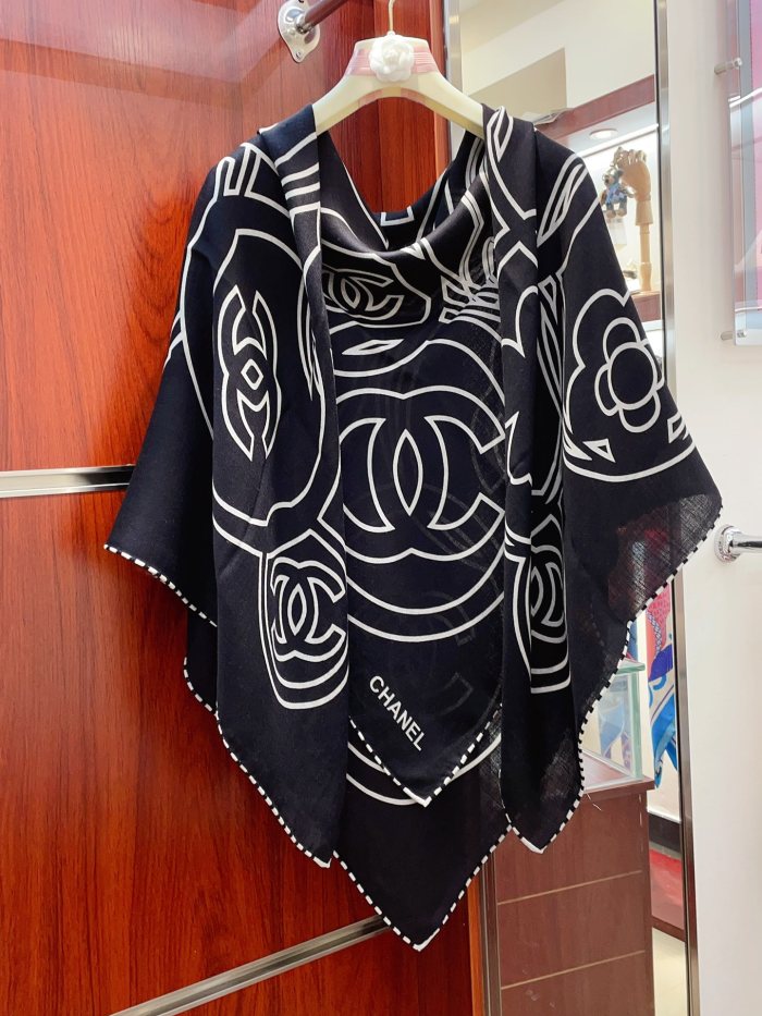 Streetwear Scarf CHANEL 325713 size：140*140cm