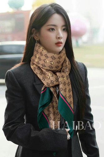 Streetwear Scarf GUCCI 325686 SIZE:140*140cm