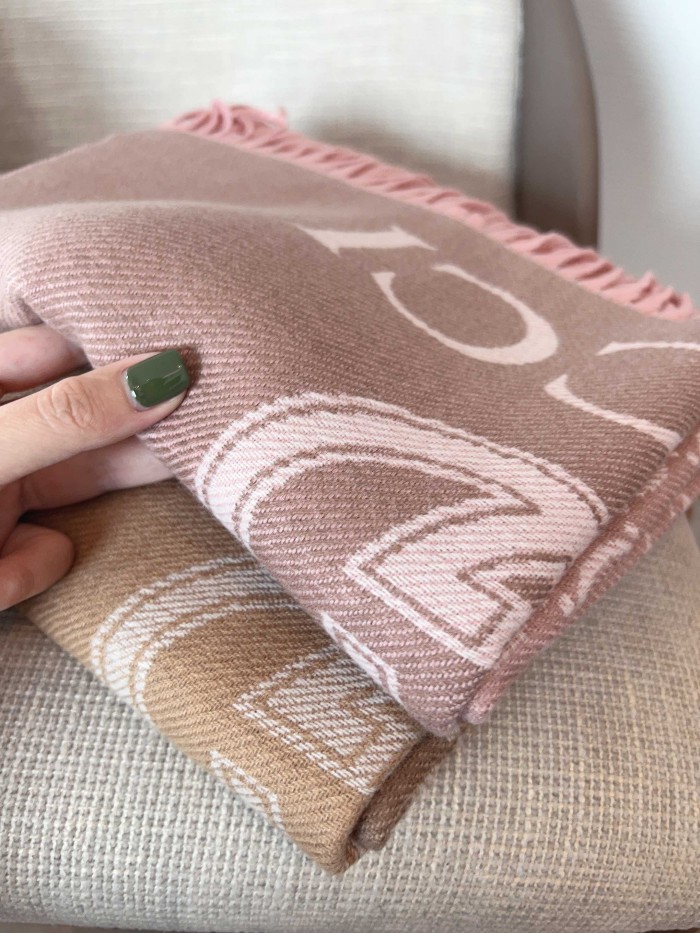 Streetwear Scarf GUCCI 325820