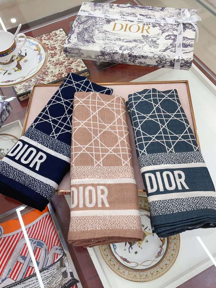 Streetwear Scarf Dior 325698 SIZE:140*140cm