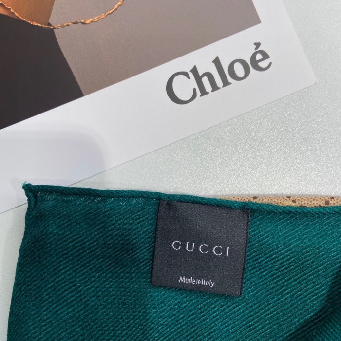 Streetwear Scarf GUCCI 325579 SIZE:140*140cm