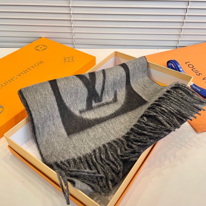 Streetwear Scarf LV 325609 SIZE:35*200cm