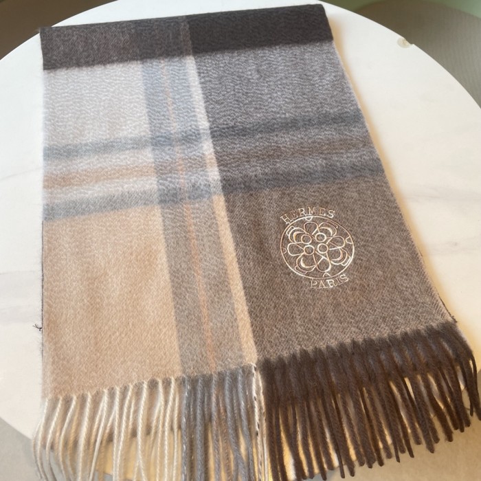 Streetwear Scarf Hermes 325598 size：30*180cm