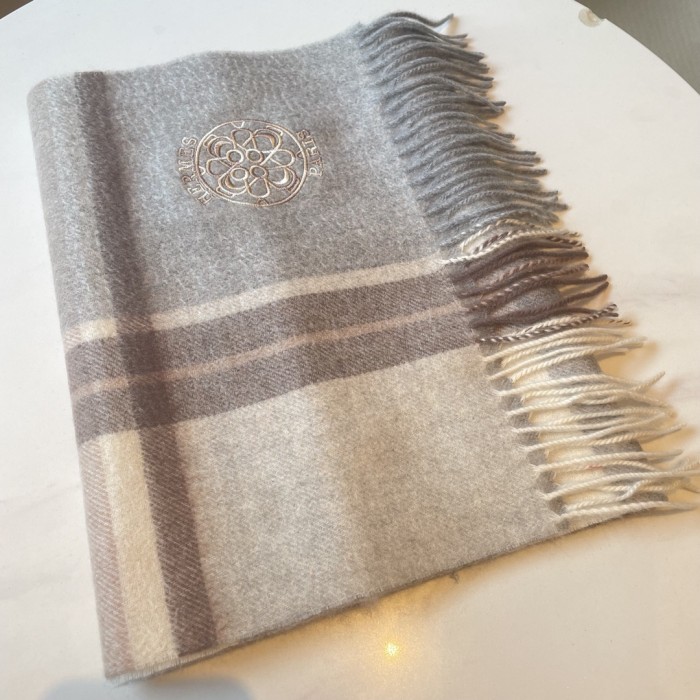 Streetwear Scarf Hermes 325597 size：30*180cm