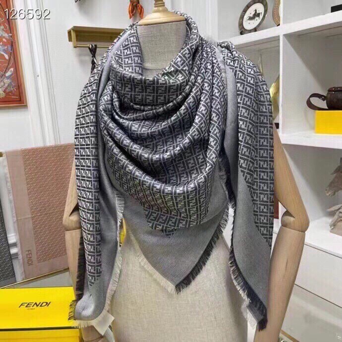 Streetwear Scarf FENDI 325594 SIZE:140x140cm