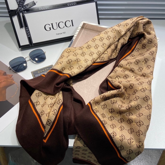 Streetwear Scarf GUCCI 325578 SIZE:140*140cm