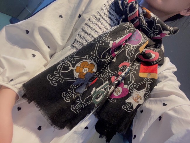 Streetwear Scarf CHANEL 325648 size：100*200cm