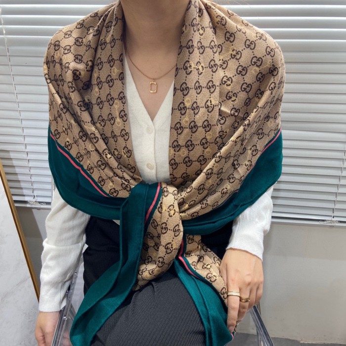 Streetwear Scarf GUCCI 325579 SIZE:140*140cm