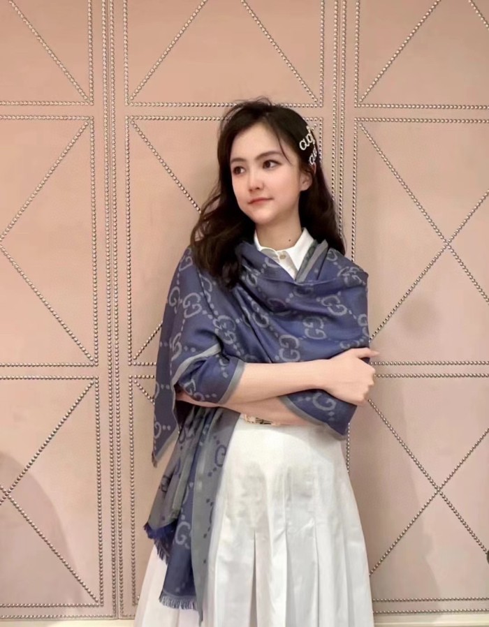 Streetwear Scarf GUCCI 325637 SIZE:210*70cm