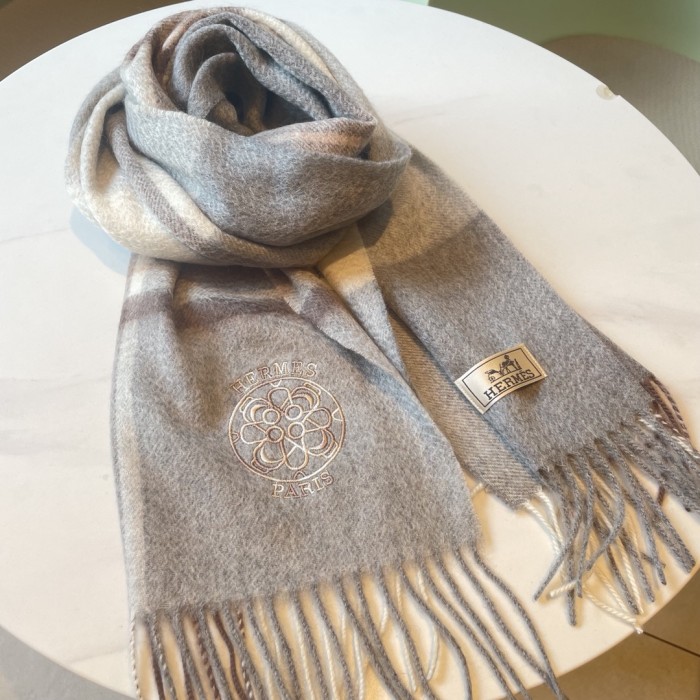 Streetwear Scarf Hermes 325597 size：30*180cm