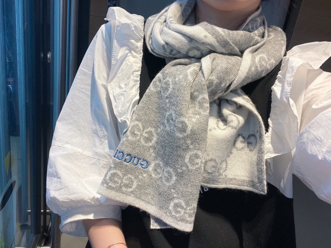 Streetwear Scarf GUCCI 325655 SIZE:30*180cm