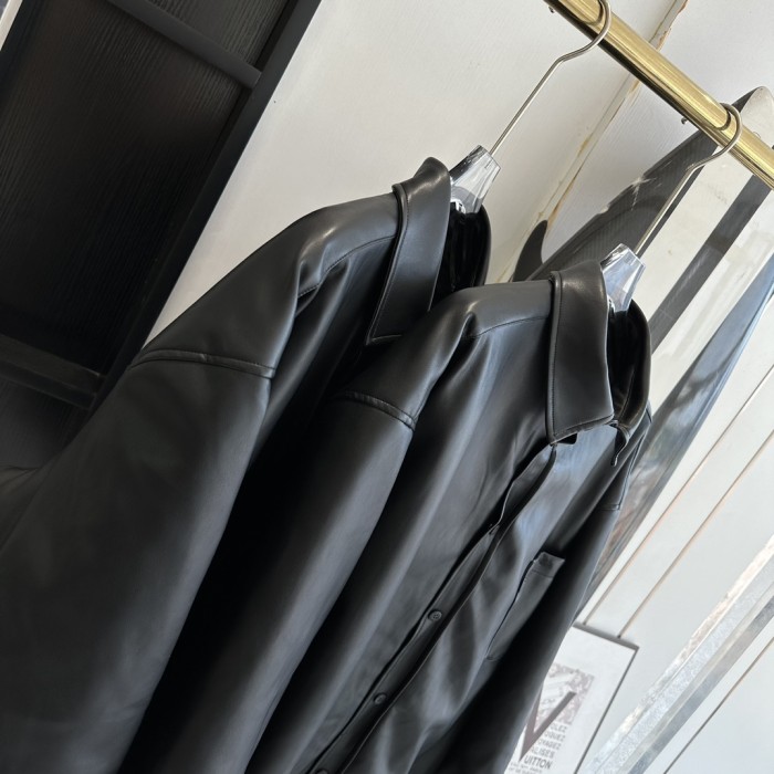 Clothes Balenciaga 777