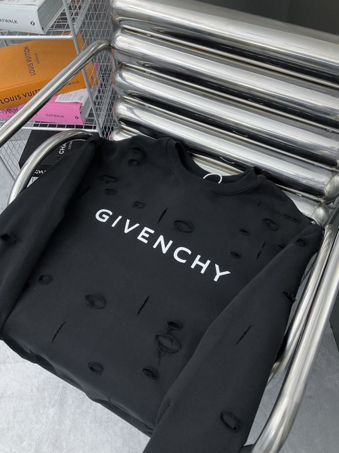 Clothes Givenchy 280