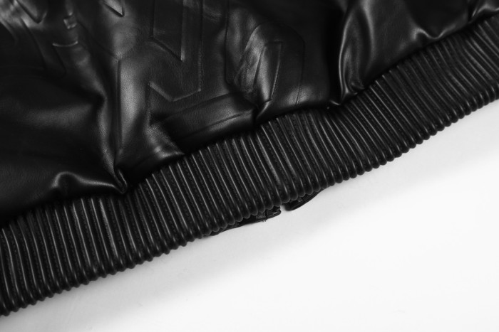 Clothes Louis Vuitton 1055