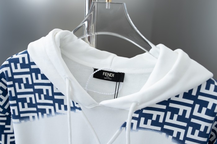 Clothes Fendi 239