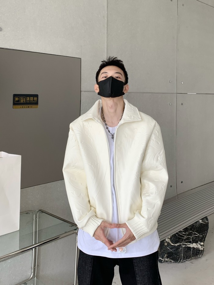 Clothes Louis Vuitton 1054