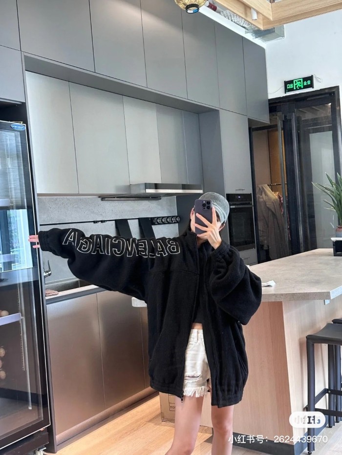 Clothes Balenciaga 779