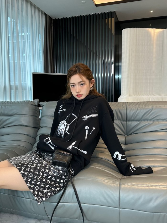 Clothes Louis Vuitton 1060