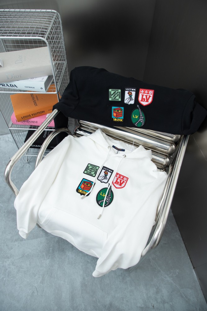 Clothes Louis Vuitton 1062