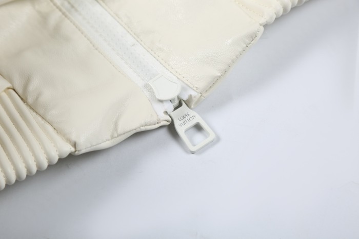 Clothes Louis Vuitton 1054