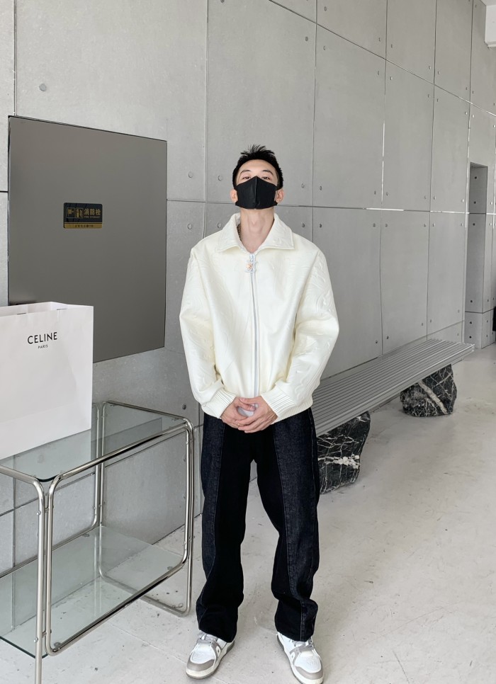 Clothes Louis Vuitton 1054