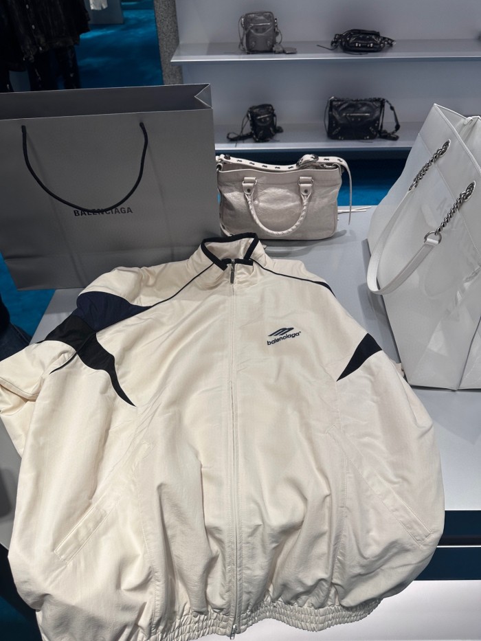 Clothes Balenciaga 784