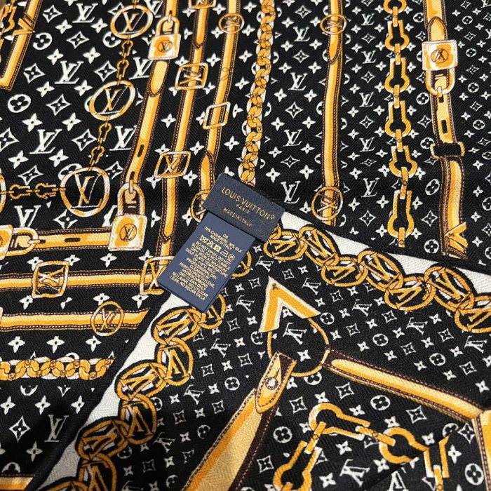 Streetwear Scarf LV 325574 SIZE:70*185cm