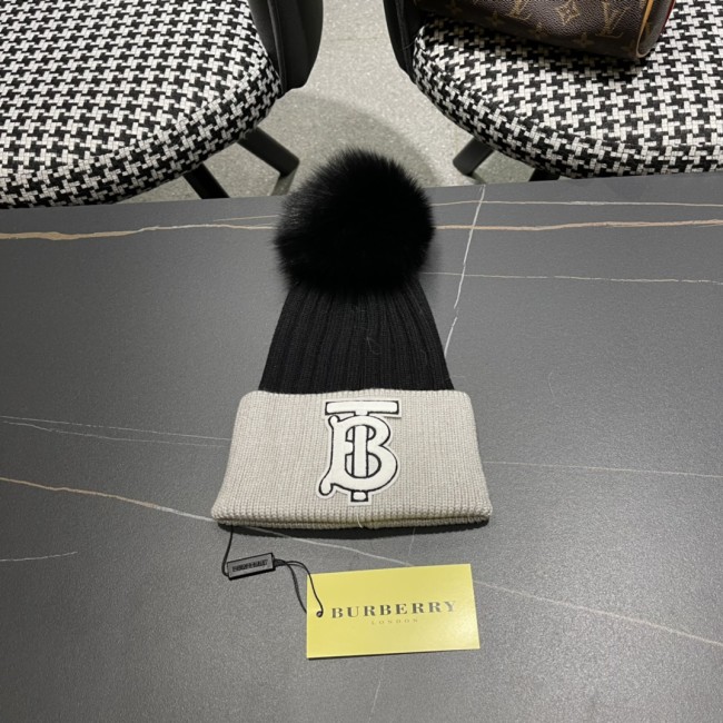 Streetwear Scarf BURBERRY 325398