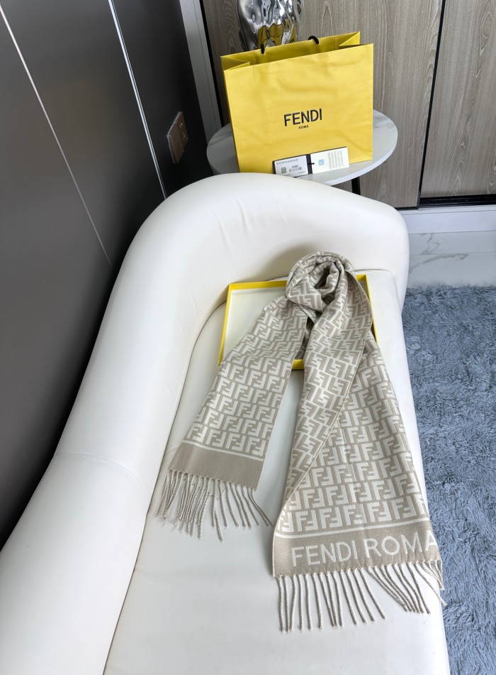 Streetwear Scarf FENDI 325560 SIZE:30X200cm