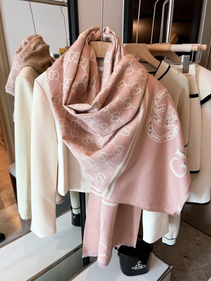 Streetwear Scarf GUCCI 325515