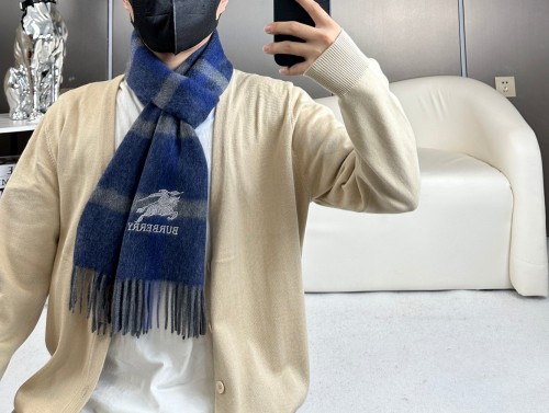 Streetwear Scarf BURBERRY 325563 size：32*180 cm