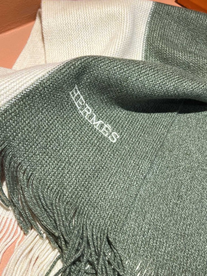 Streetwear Scarf Hermes 325549 size：30*180cm