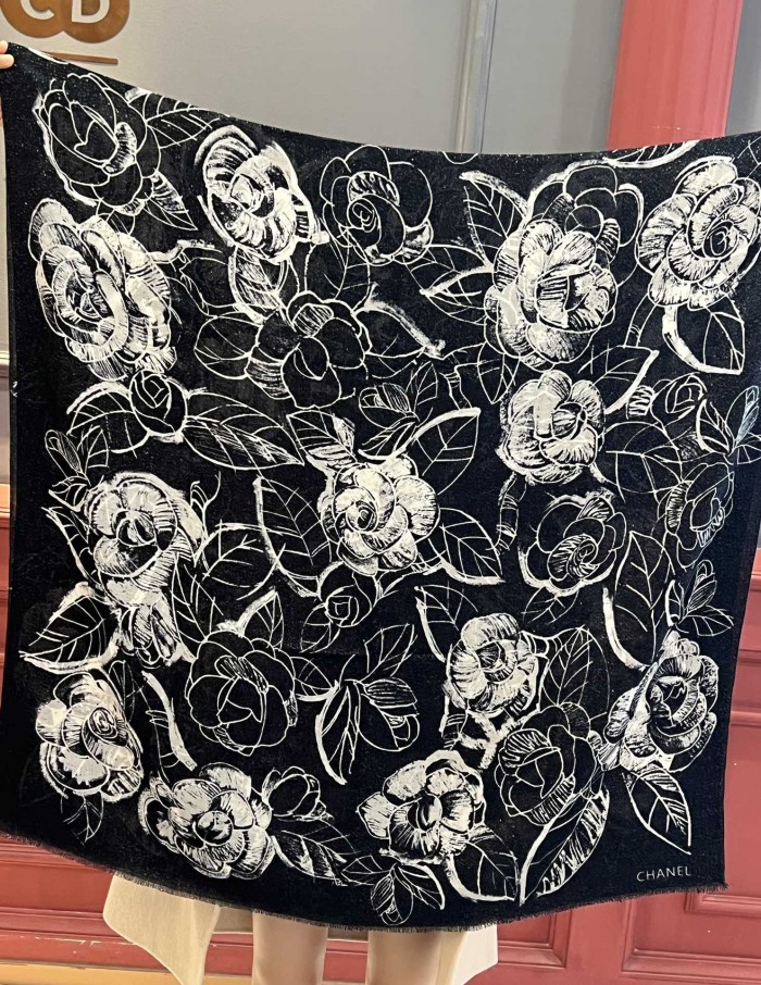Streetwear Scarf CHANEL 325546 size:110*120cm