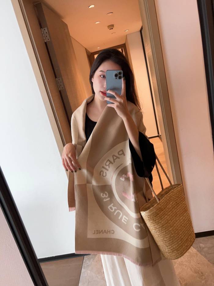 Streetwear Scarf CHANEL 325473 size：70cm*180cm