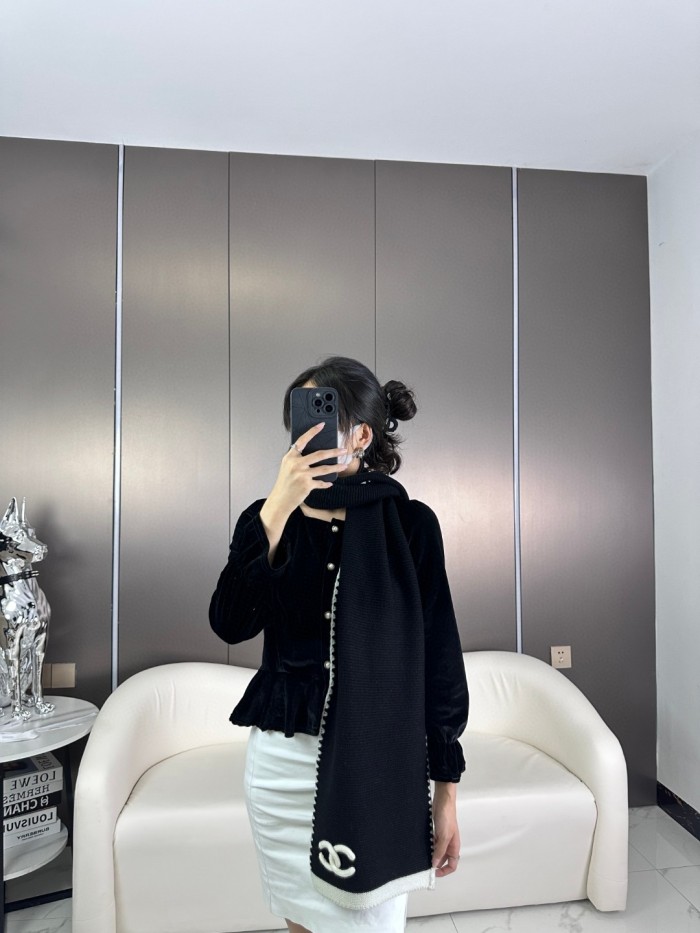 Streetwear Scarf CHANEL 325569
