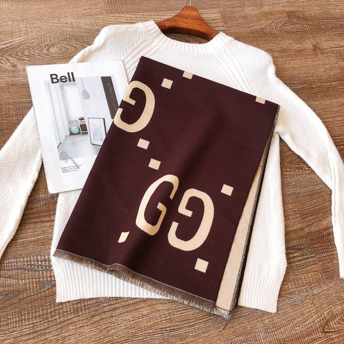 Streetwear Scarf GUCCI 329792 SIZE:180:70cm