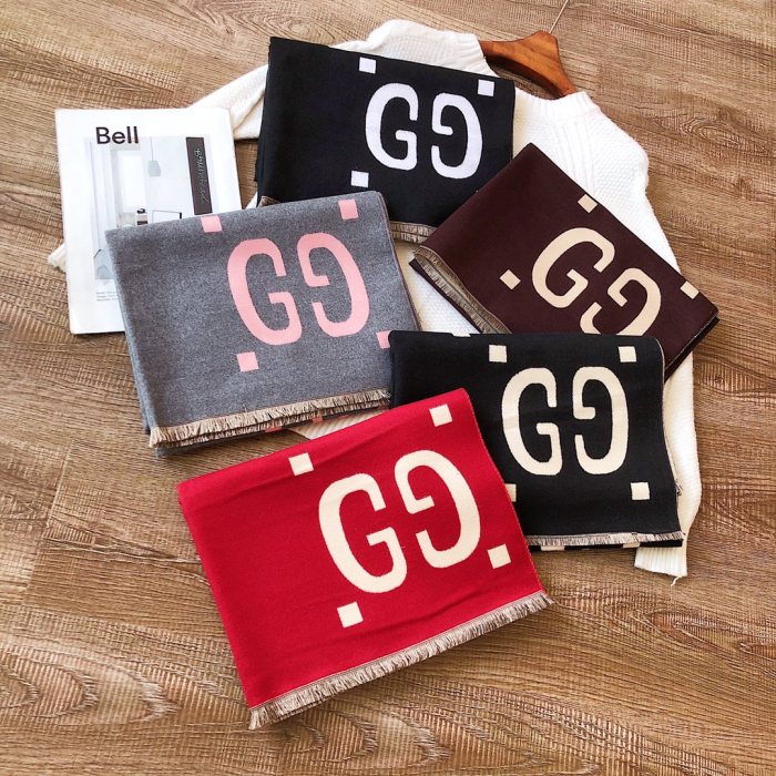 Streetwear Scarf GUCCI 329792 SIZE:180:70cm