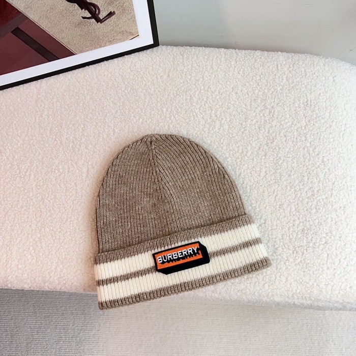 Streetwear Hat BURBERRY 325373