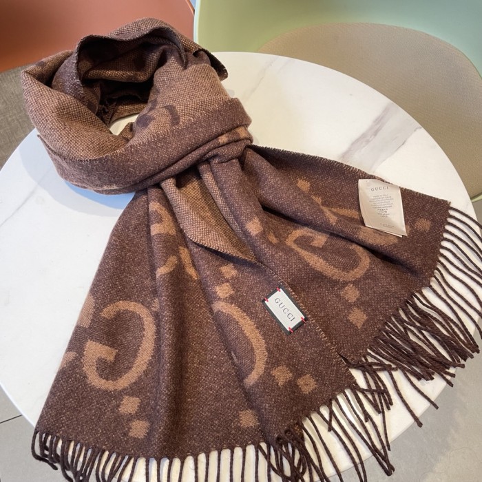Streetwear Scarf GUCCI 329798