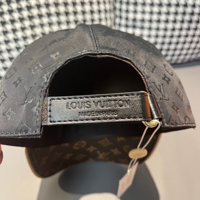 Streetwear Hat LV 325326
