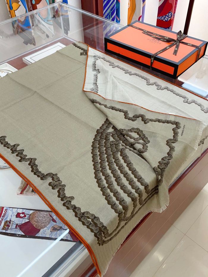 Streetwear Scarf Hermes 329756 SIZE:180*63cm