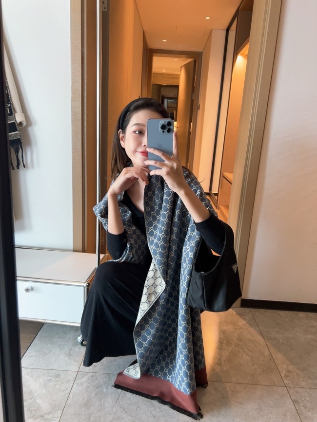 Streetwear Scarf GUCCI 329780 SIZE:70*200cm